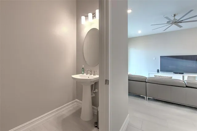 $7,000 | 5351 Bridge Street, Unit 64, Tampa, FL 33611