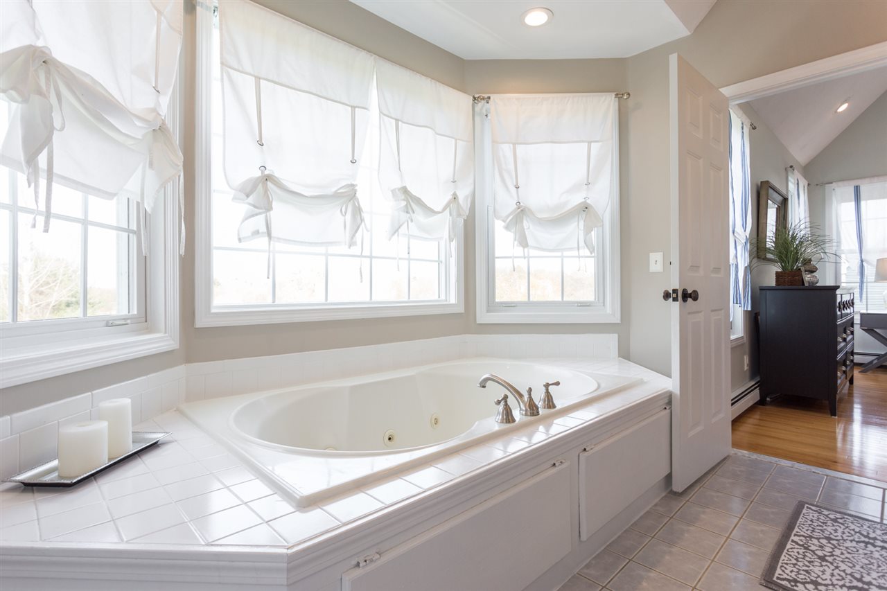 3 Fifield Lane Stratham, NH 03885 - Photo 26 of 40