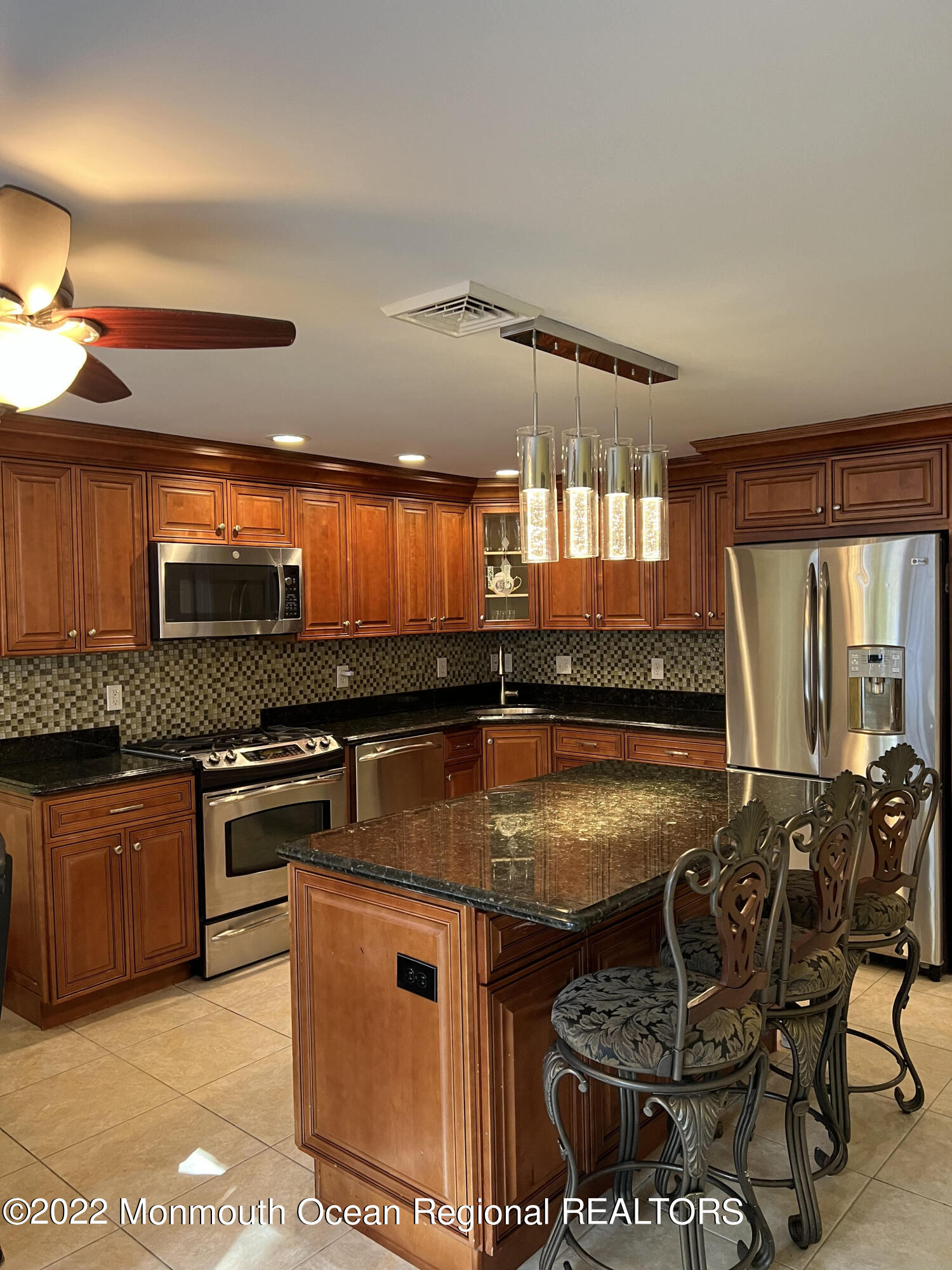 88 Ocean Boulevard Keyport, NJ 07735 - Photo 2 of 22 88 Kitchen