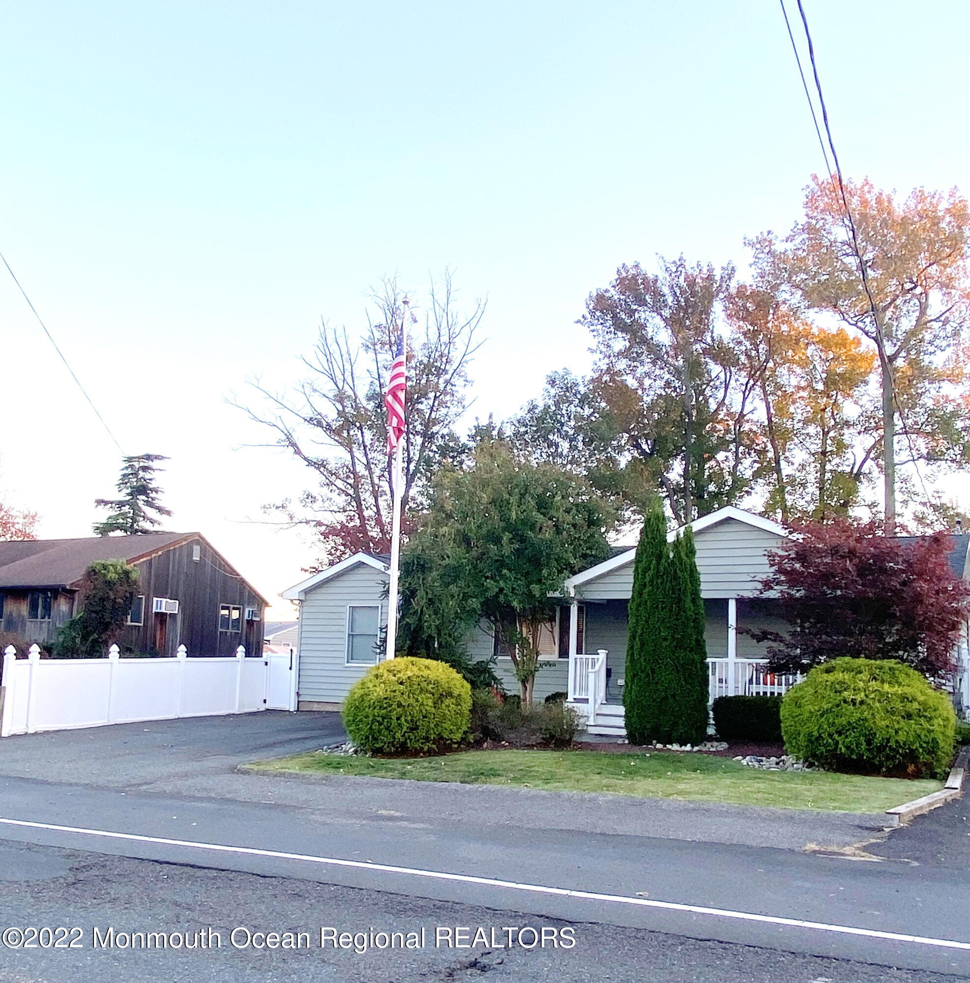 88 Ocean Boulevard Keyport, NJ 07735 - Photo 21 of 22 Welcome Home