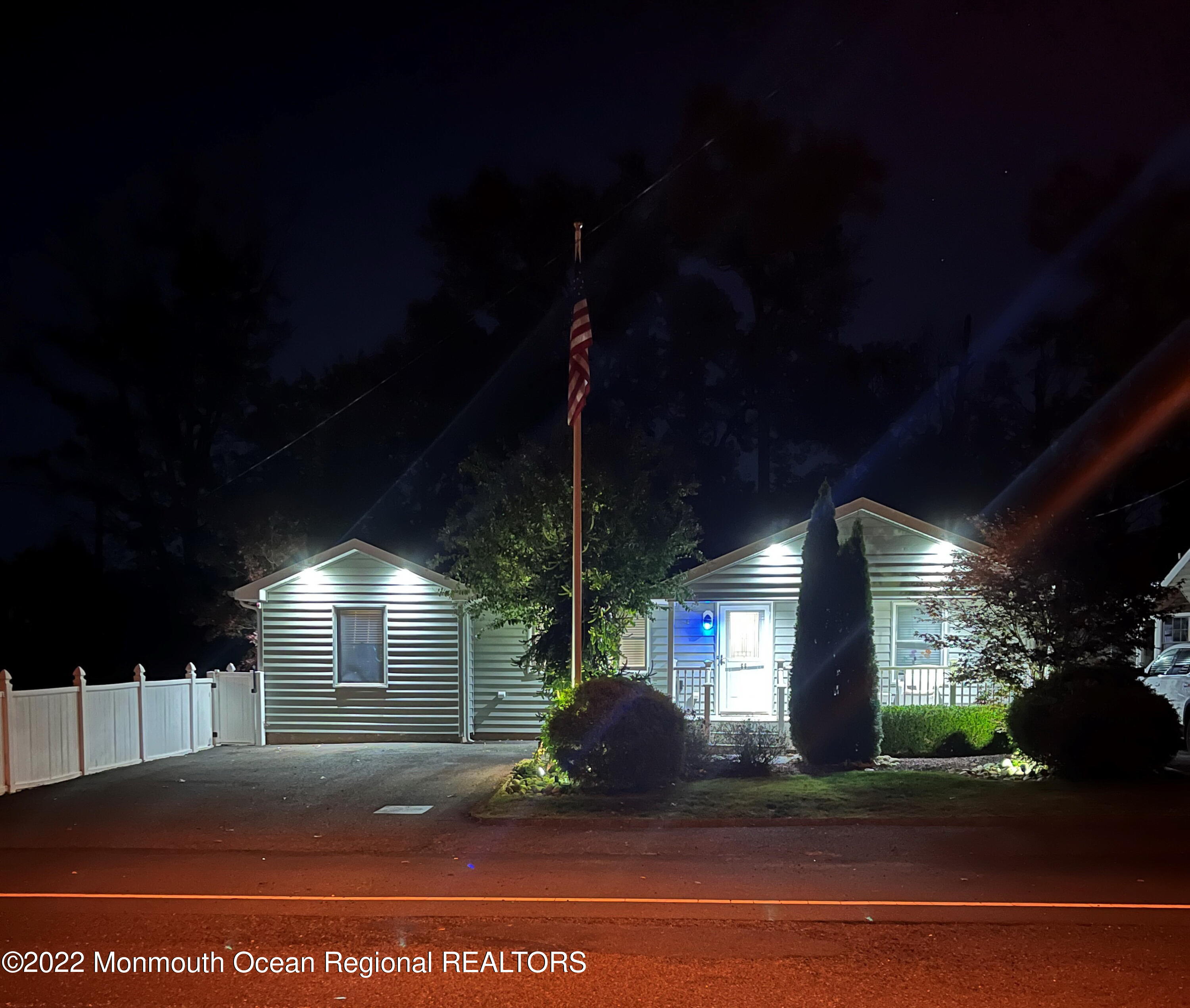 88 Ocean Boulevard Keyport, NJ 07735 - Photo 22 of 22 88 Ocean