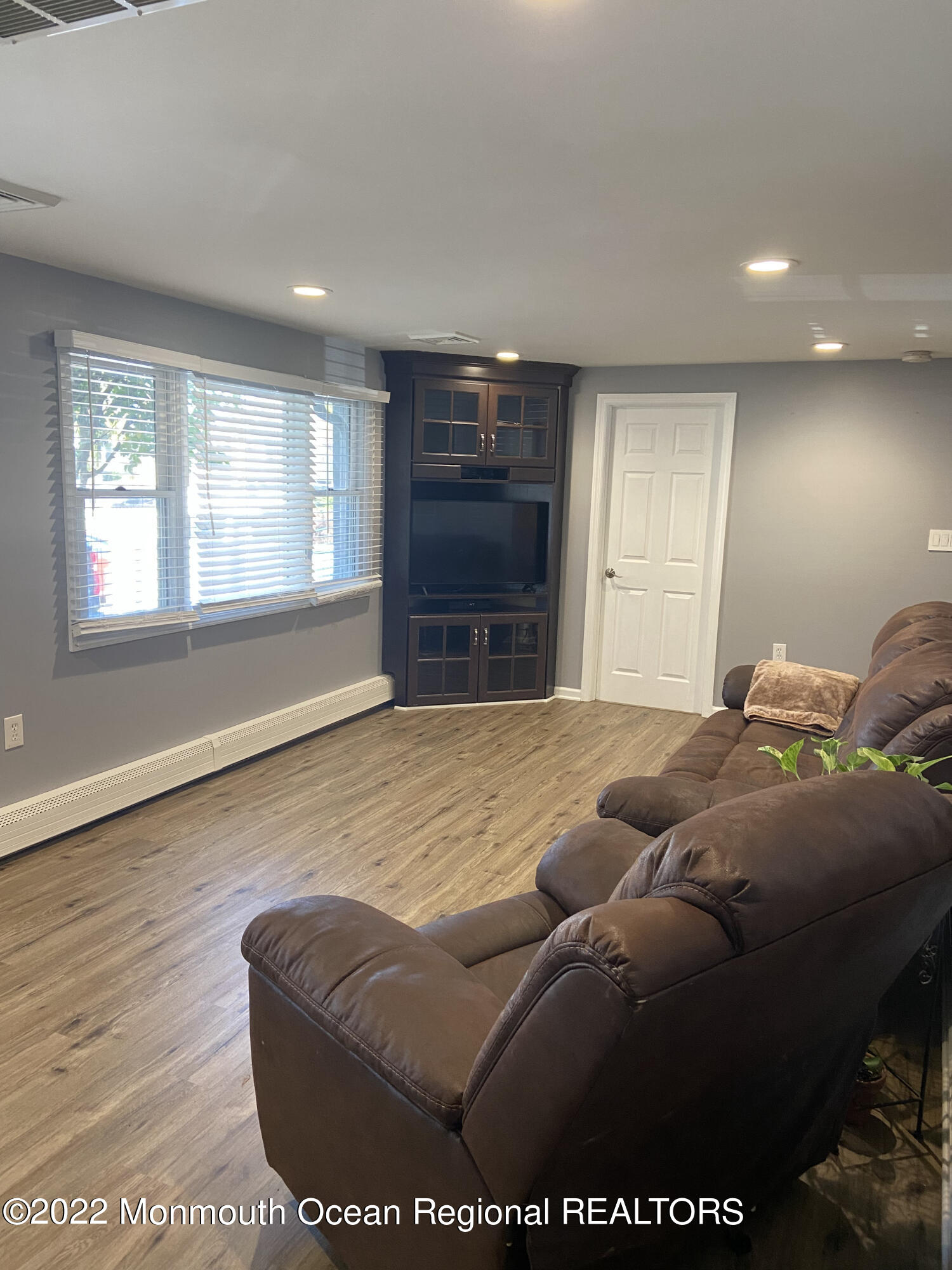 88 Ocean Boulevard Keyport, NJ 07735 - Photo 5 of 22 88 Ocean