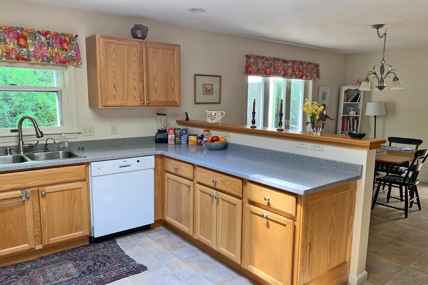 6 Oak Ridge Road, Unit #1 Lebanon, NH 03784 - Photo 11 of 29