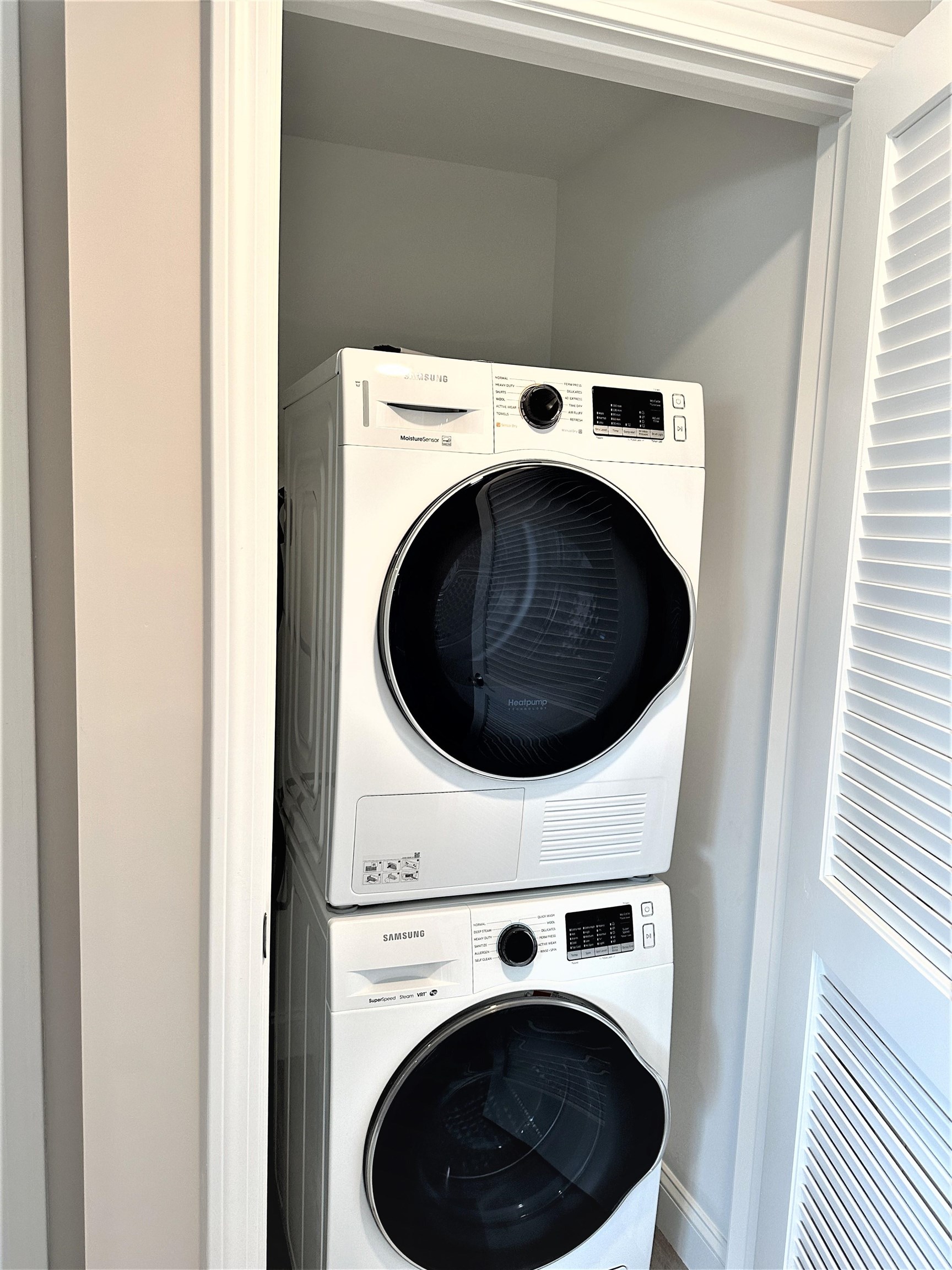 530 Chestnut Street, Unit 2 Manchester, NH 03101 - Photo 6 of 14