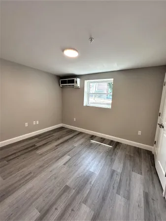 $2,050 | 530 Chestnut Street, Unit 2, Manchester, NH 03101