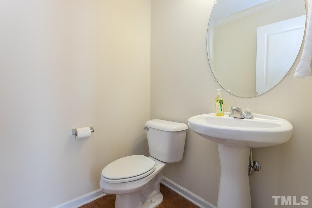 5908 Chivalry Court Raleigh, NC 27612 - Photo 16 of 25 Gallery Image 16