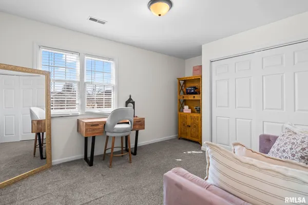 $400,000 | 308 Winter Park Drive, Chatham, IL 62629