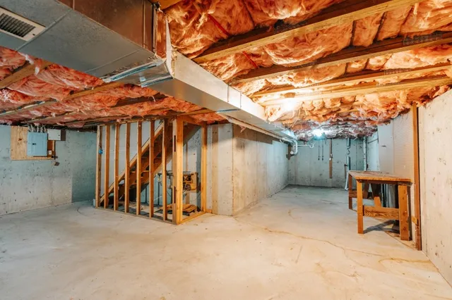 $599,000 | 65 Village Hill Lane, North Kingstown, RI 02852