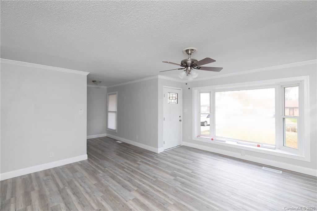 618 Jennings Road Rock Hill, SC 29730 - Photo 2 of 24 Gallery Image 2