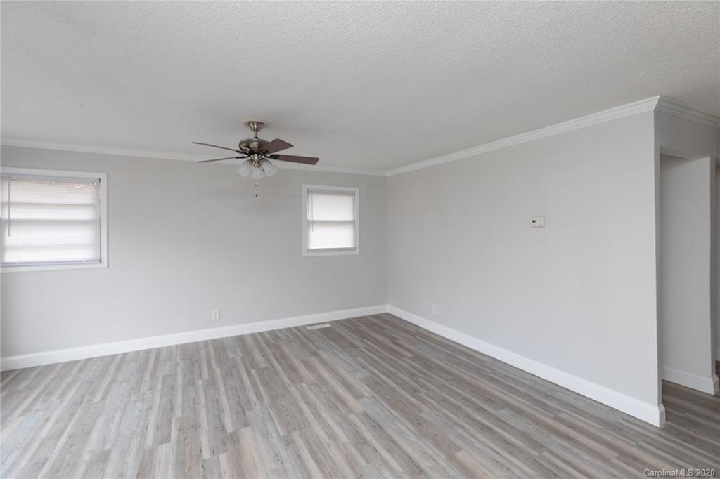 618 Jennings Road Rock Hill, SC 29730 - Photo 4 of 24 Gallery Image 4