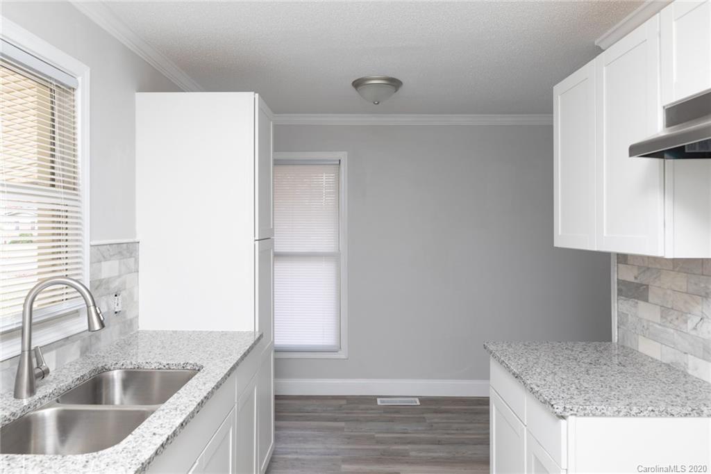 618 Jennings Road Rock Hill, SC 29730 - Photo 6 of 24 Gallery Image 6
