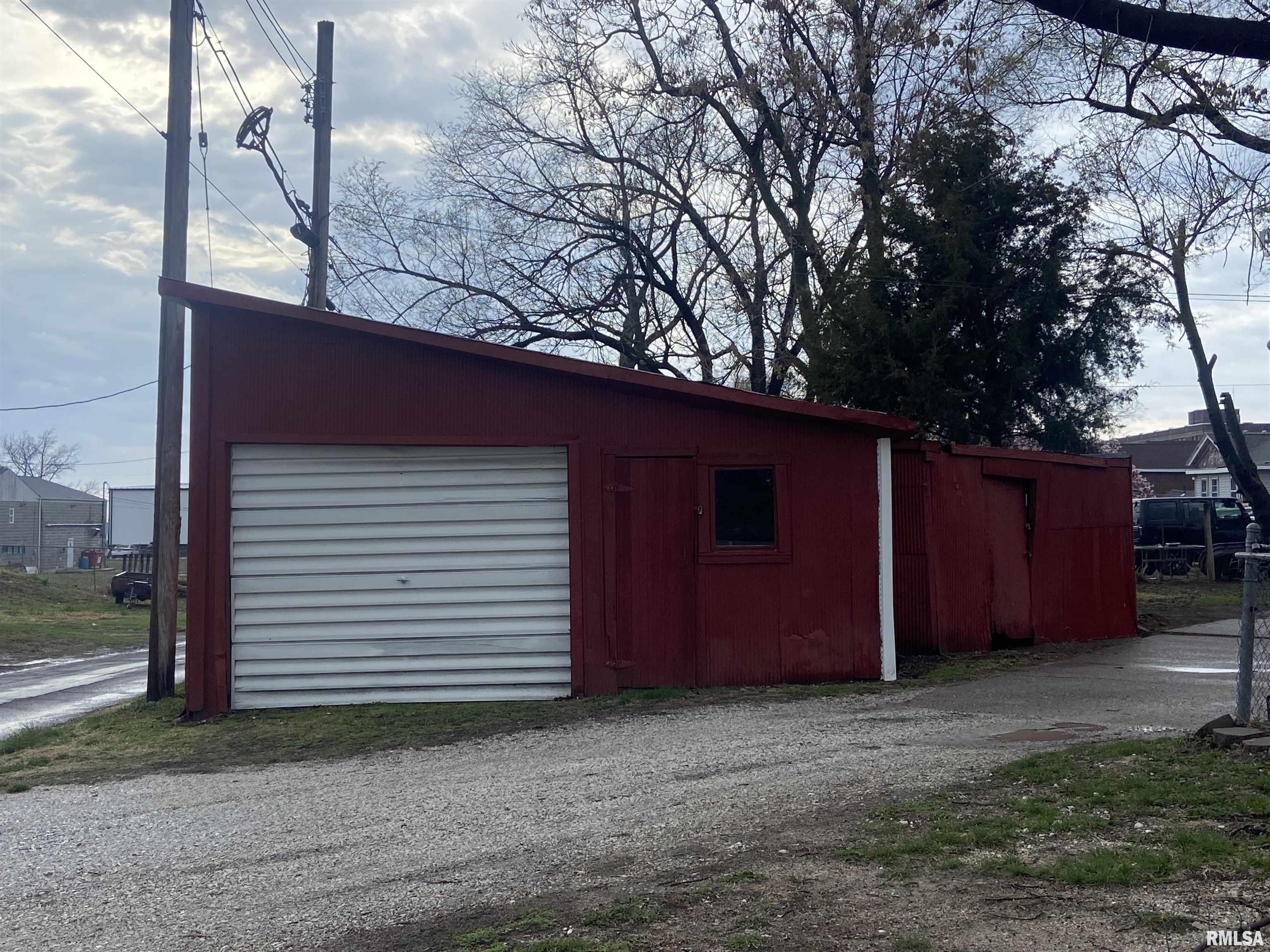 529 North 5th Street Quincy, IL 62301 - Photo 4 of 7