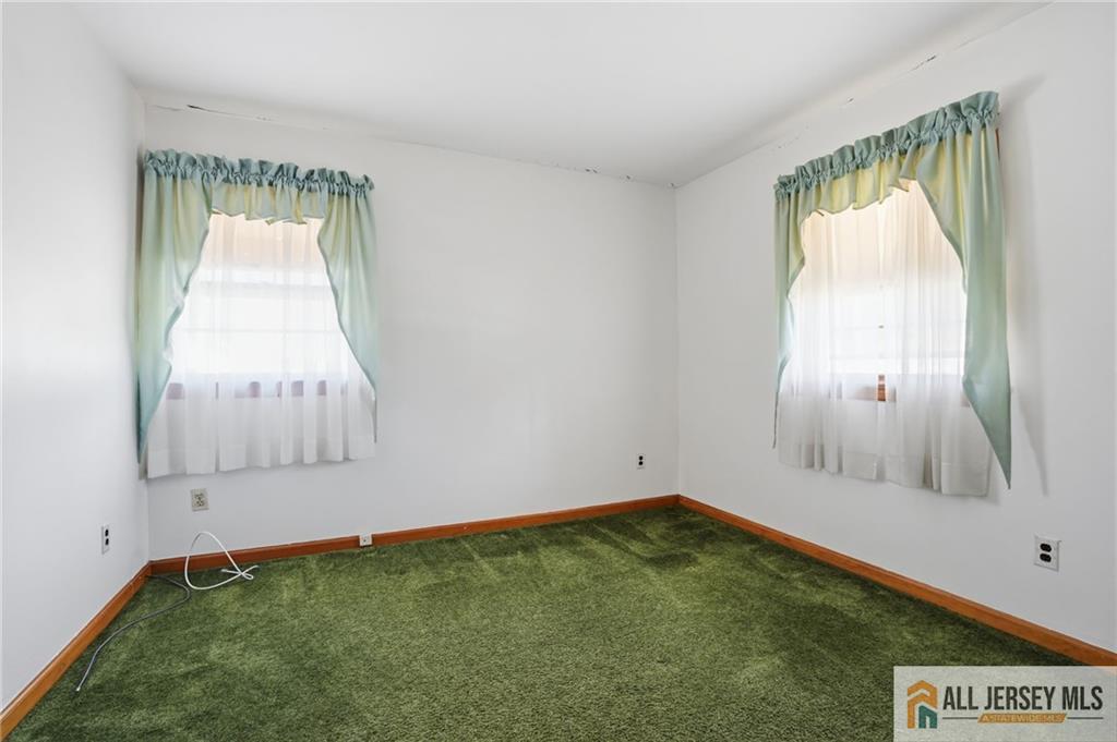 11 Reo Court Colonia, NJ 07067 - Photo 23 of 33