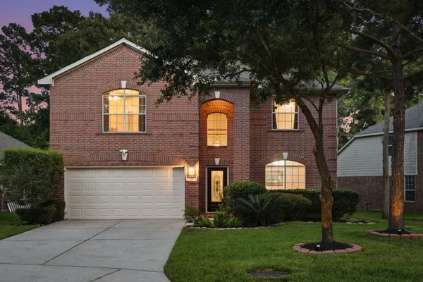 $555,000 | 74 South Archwyck Circle, The Woodlands, TX 77382