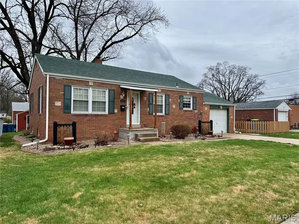 $224,900 | 1205 Harrison Street, Edwardsville, IL 62025