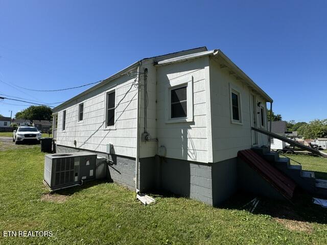 1012 Jones Street Athens, TN 37303 - Photo 5 of 21 IMG_3925