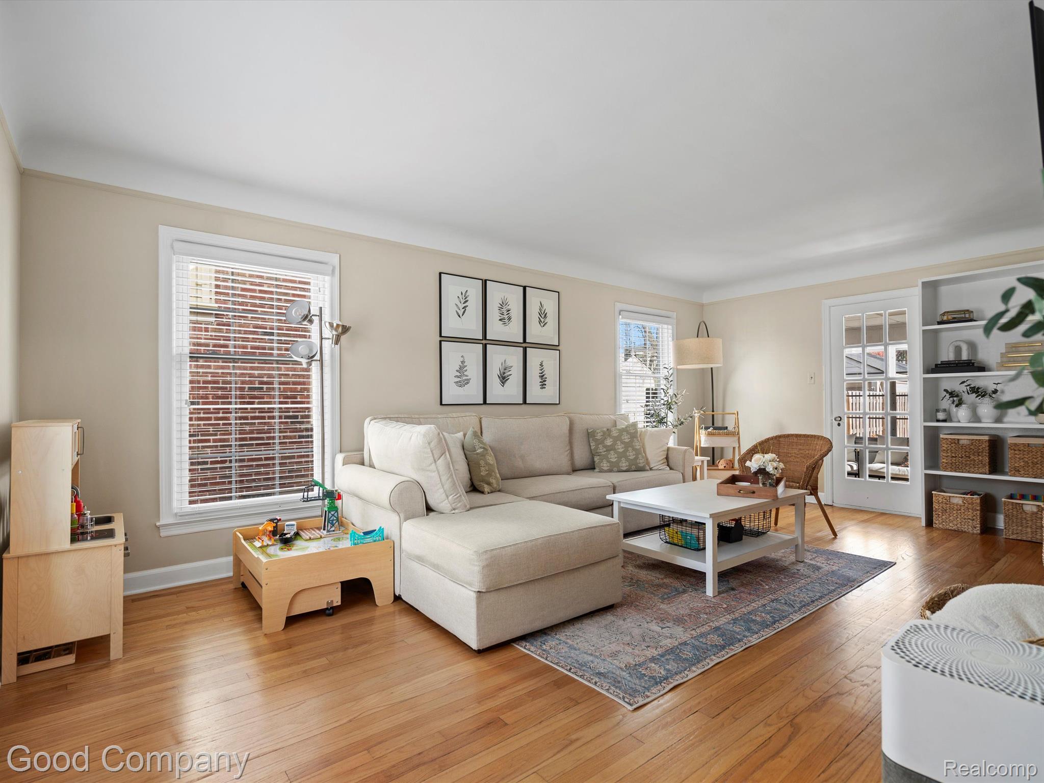 456 Moran Road Grosse Pointe, MI 48236 - Photo 6 of 36 Gallery Image 6