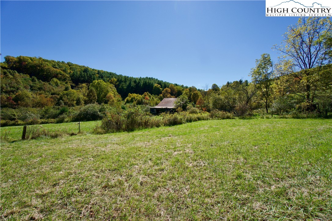 192 Tom Fowler Road Crumpler, NC 28617 - Photo 11 of 34 Gallery Image 11