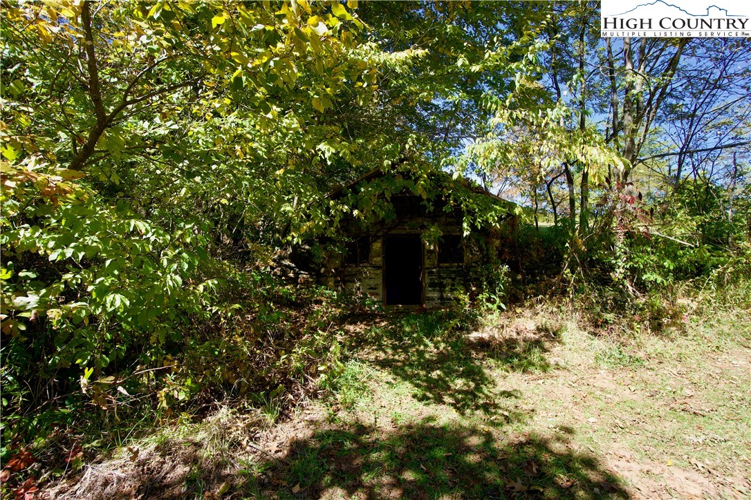 192 Tom Fowler Road Crumpler, NC 28617 - Photo 29 of 34 Gallery Image 29