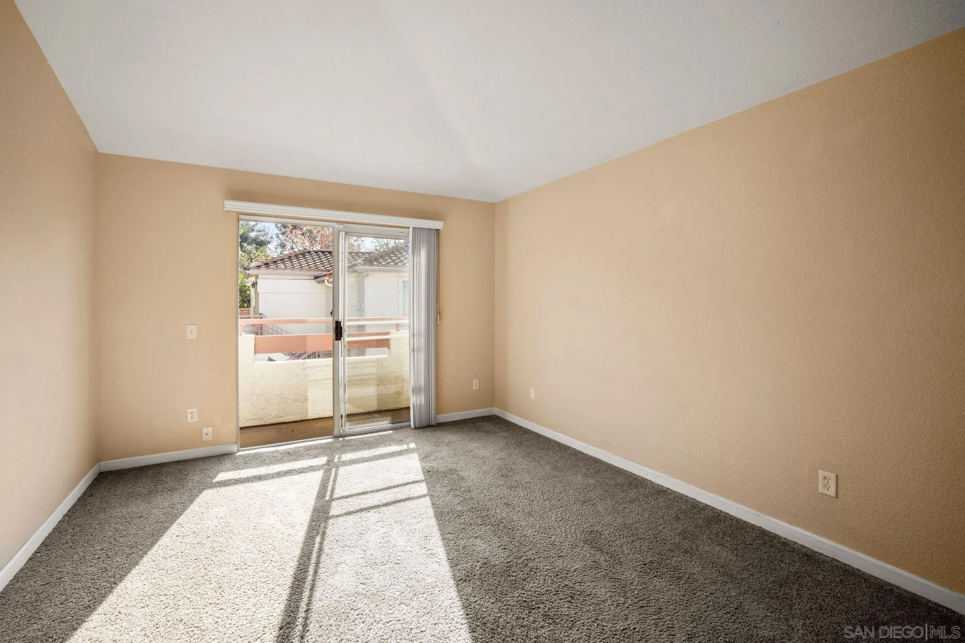440 Ribbon Beach Way, Unit 274 Oceanside, CA 92058 - Photo 17 of 35 Gallery Image 17