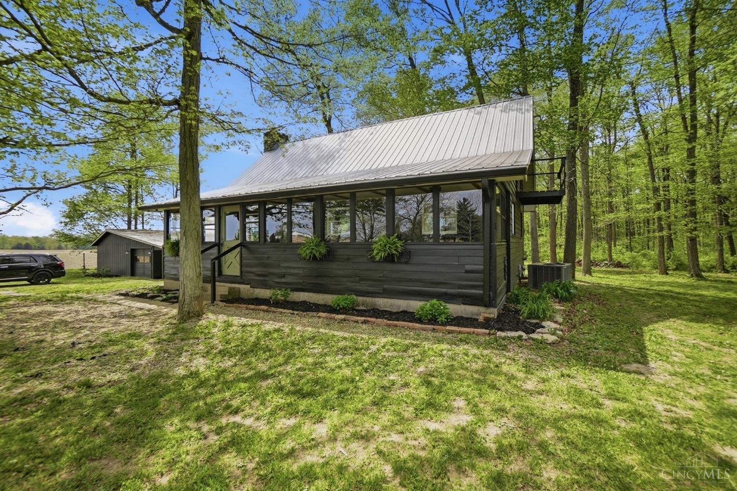 9987 Puddenbag Road Middletown, OH 45042 - Photo 4 of 59