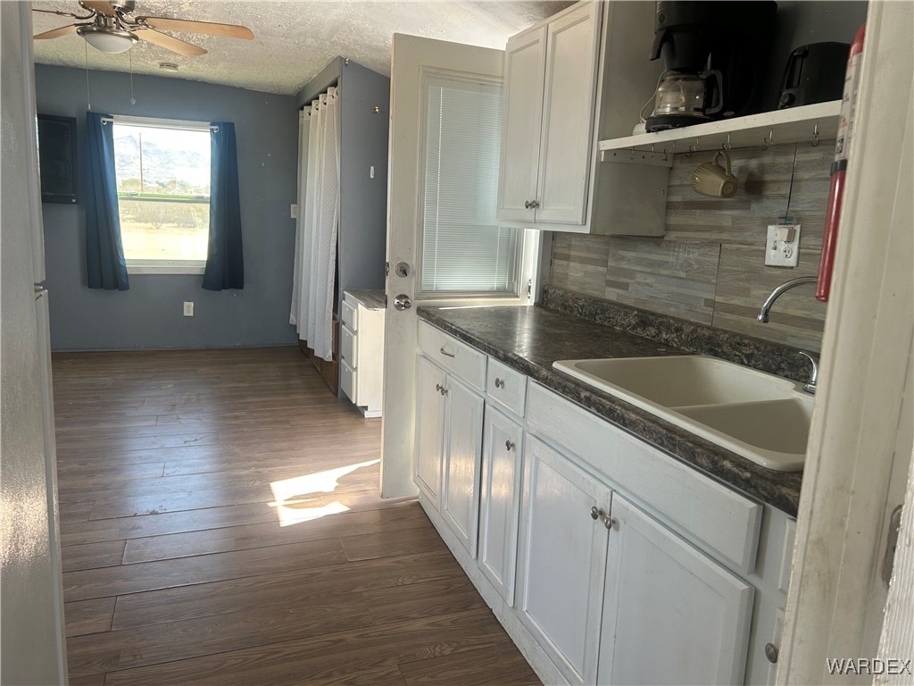 3412 Morenci Road Golden Valley, AZ 86413 - Photo 9 of 37 Kitchen