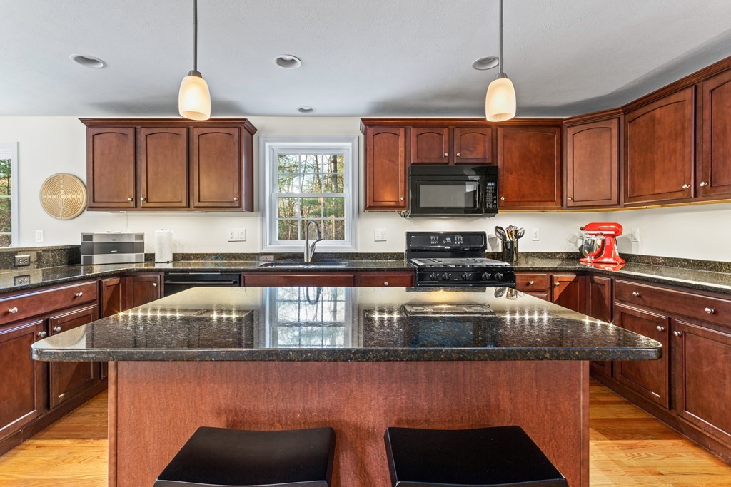 37 Bufton Farm Road Clinton, MA 01510 - Photo 7 of 42 Gallery Image 7