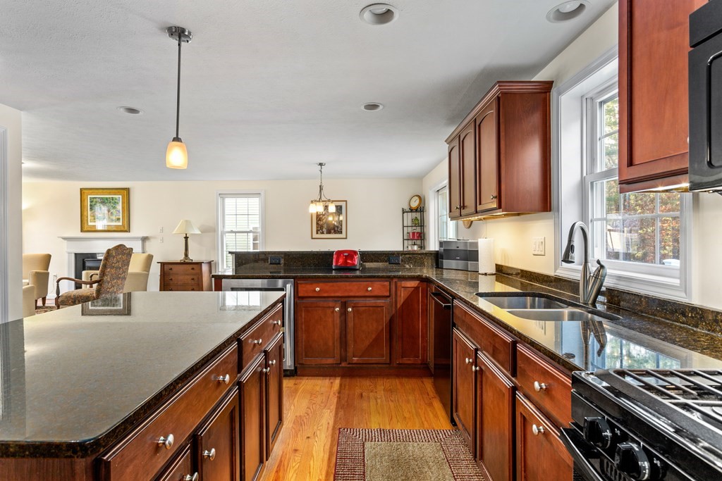 37 Bufton Farm Road Clinton, MA 01510 - Photo 8 of 42 Gallery Image 8