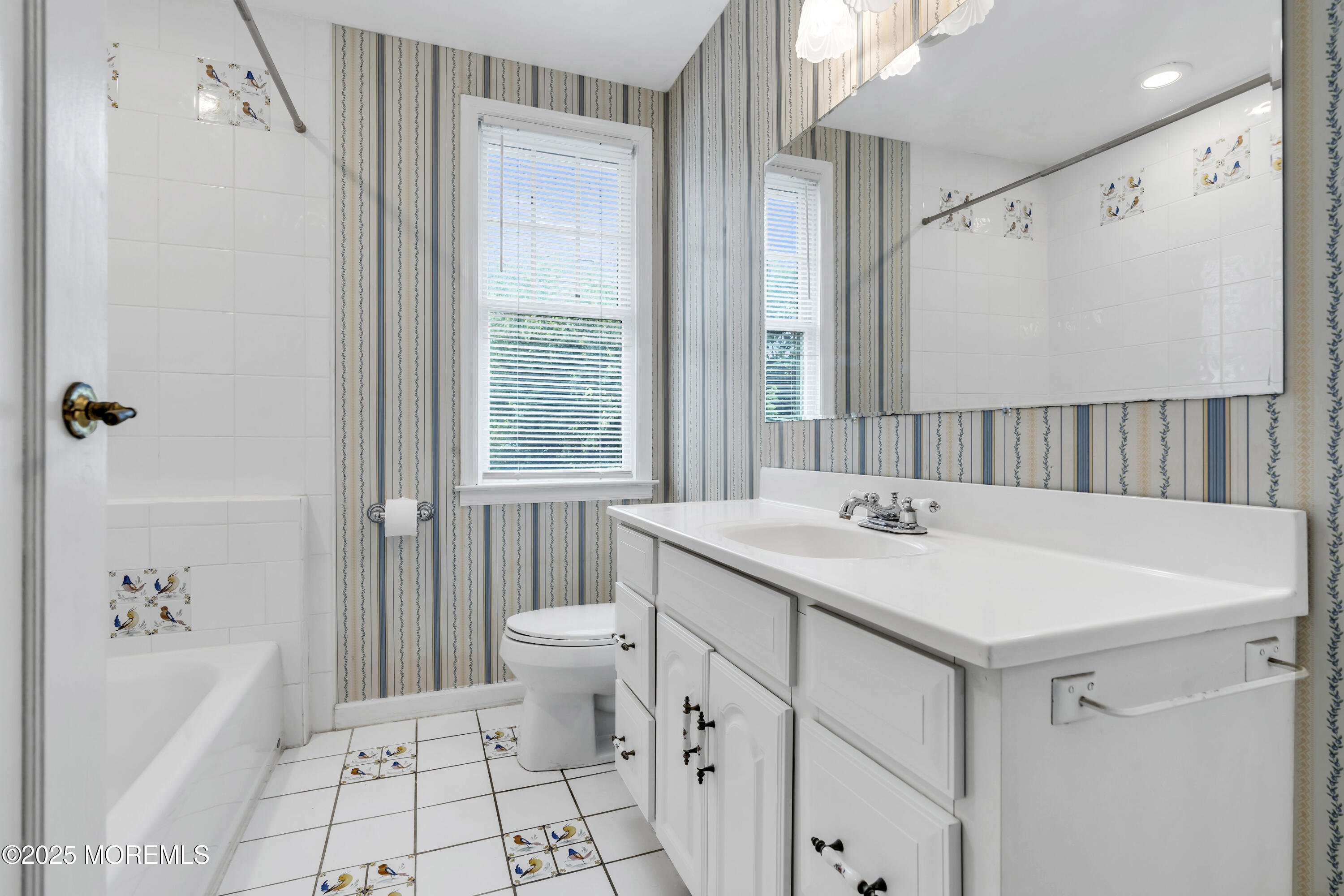 28 Broadway Road Freehold, NJ 07728 - Photo 11 of 39 030_dsc09863_410