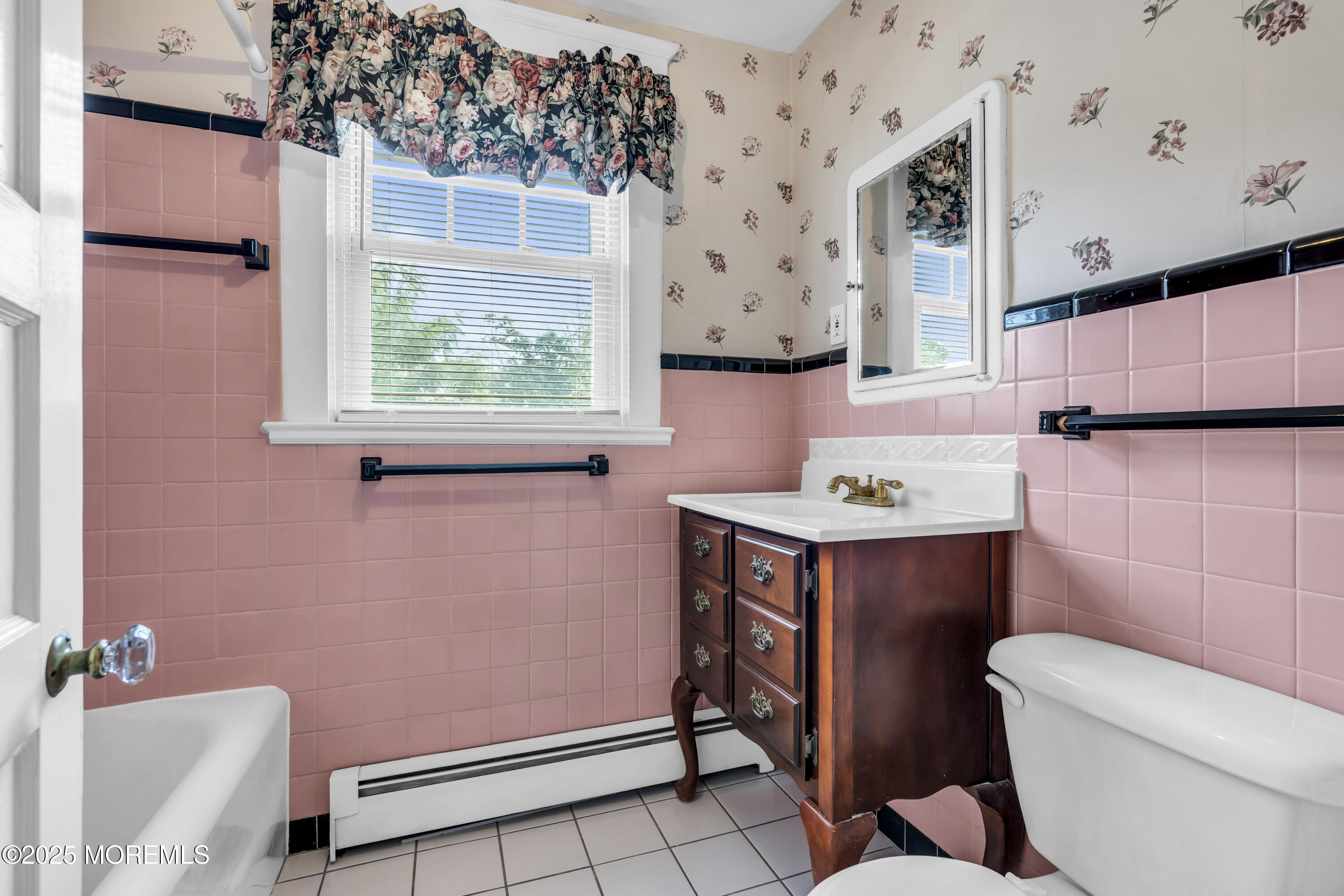 28 Broadway Road Freehold, NJ 07728 - Photo 14 of 39 033_dsc09818_110