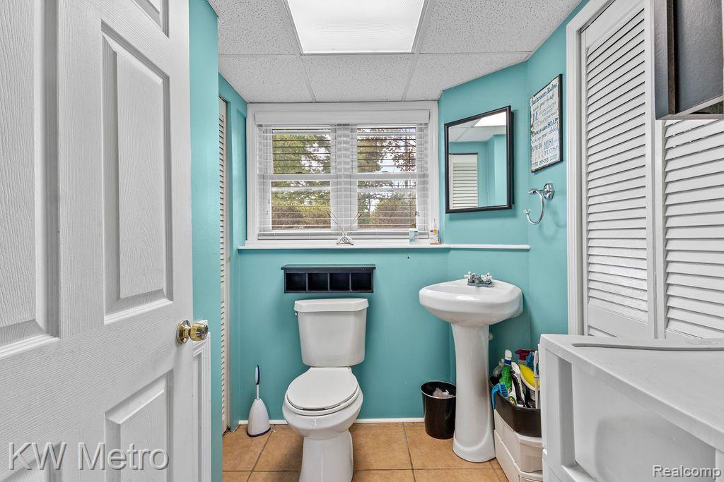2460 Jones Road Waterford, MI 48327 - Photo 18 of 22 Gallery Image 18