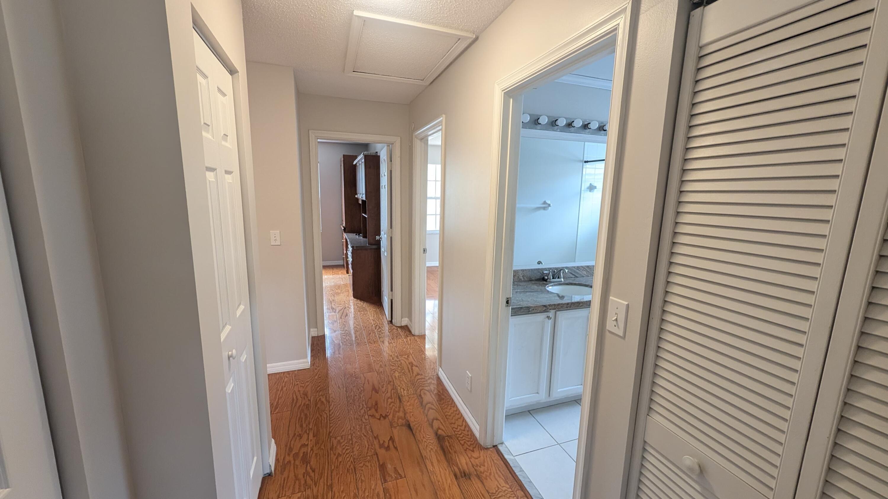 346 Timberwalk Trail Jupiter, FL 33458 - Photo 13 of 39 WhatsApp Image 2026-06-15 at 15.24.35