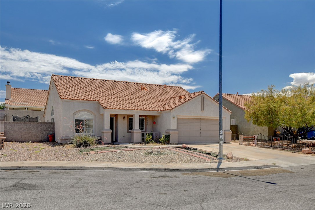 811 Rio Poco Court Henderson, NV 89015 - Photo 2 of 42