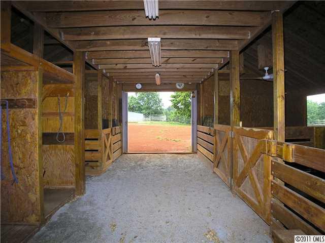 6312 Long Island Road Catawba, NC 28609 - Photo 4 of 16 Gallery Image 4