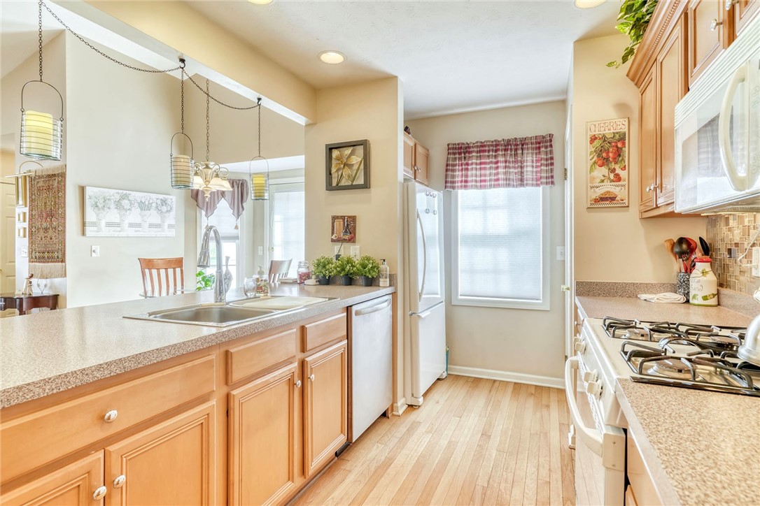 107 McKay Drive Webster, NY 14580 - Photo 17 of 39