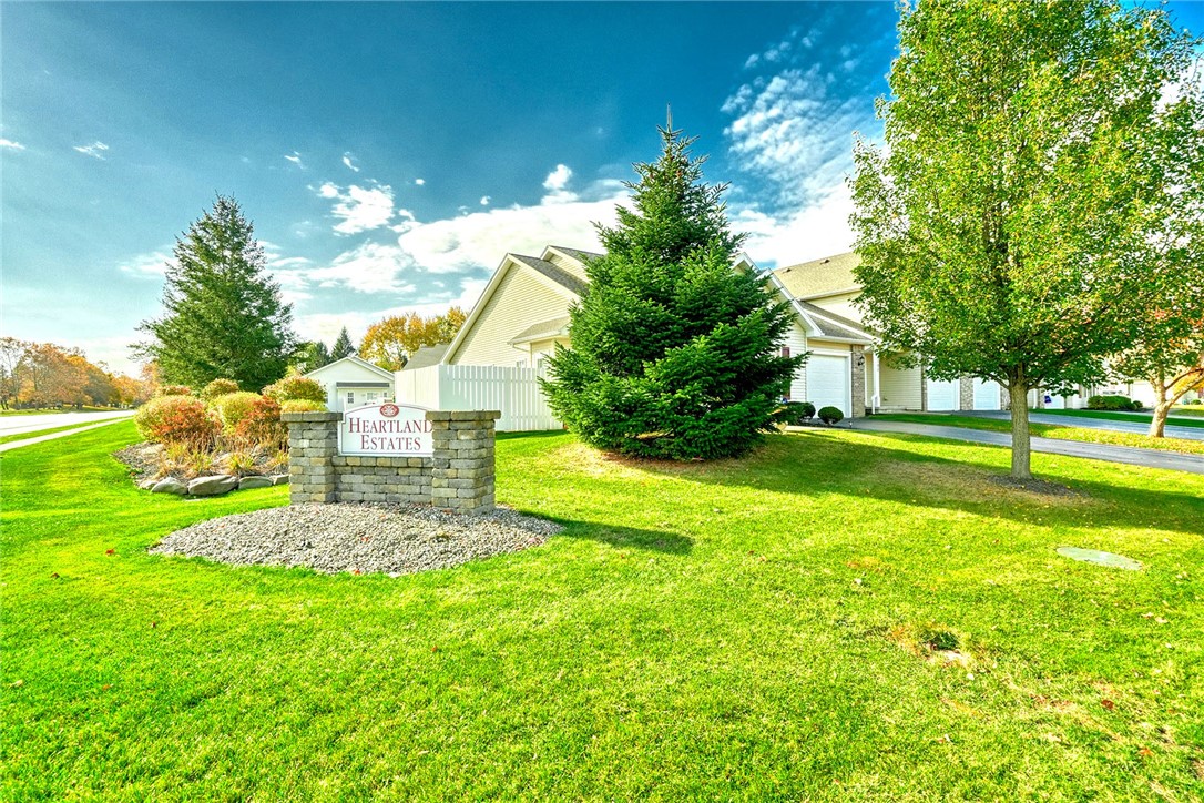 107 McKay Drive Webster, NY 14580 - Photo 2 of 39