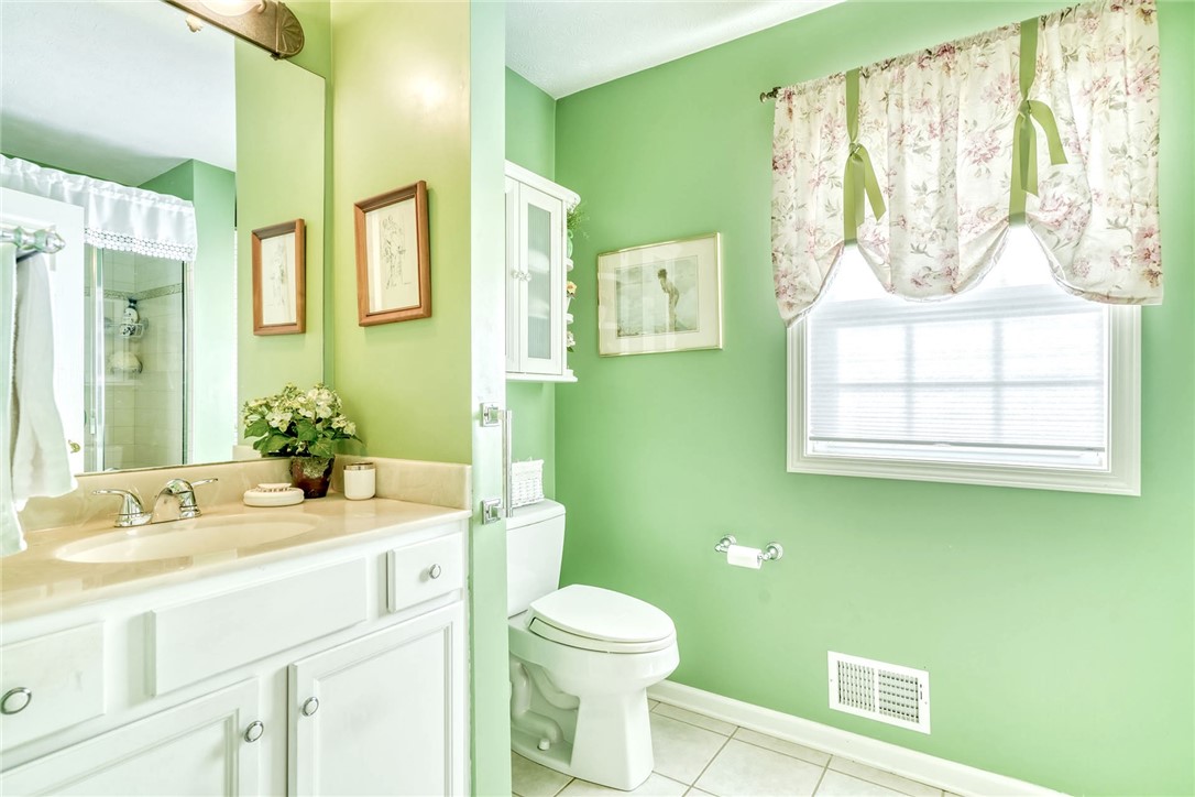 107 McKay Drive Webster, NY 14580 - Photo 23 of 39