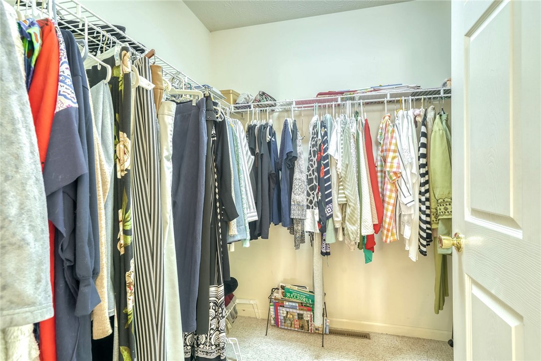 107 McKay Drive Webster, NY 14580 - Photo 26 of 39