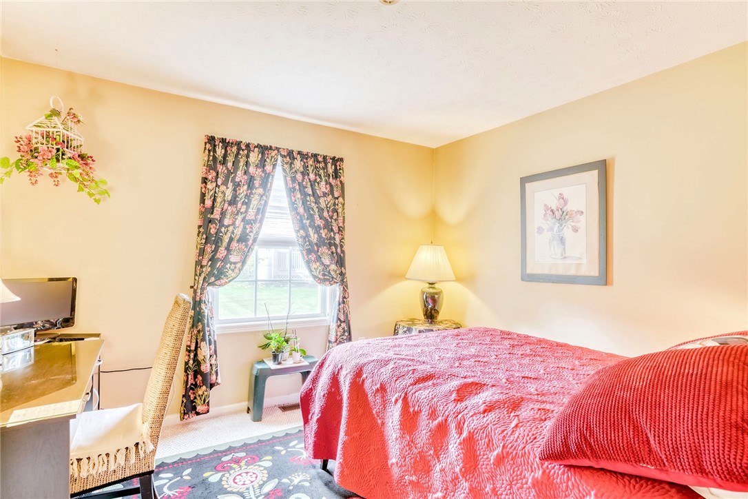 107 McKay Drive Webster, NY 14580 - Photo 27 of 39