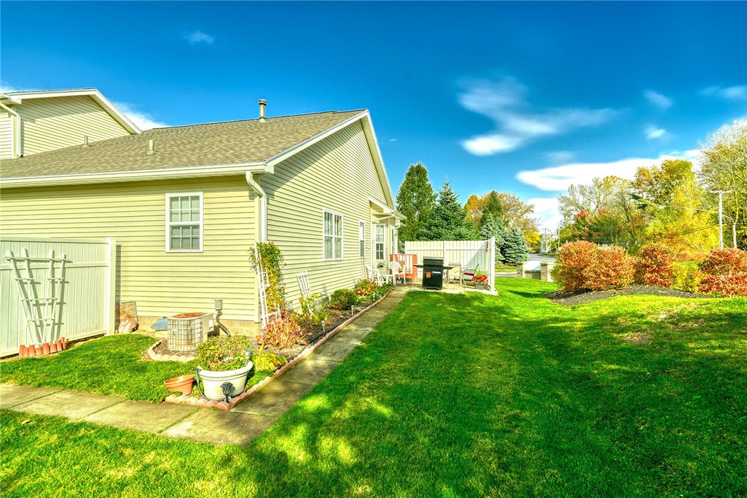 107 McKay Drive Webster, NY 14580 - Photo 37 of 39