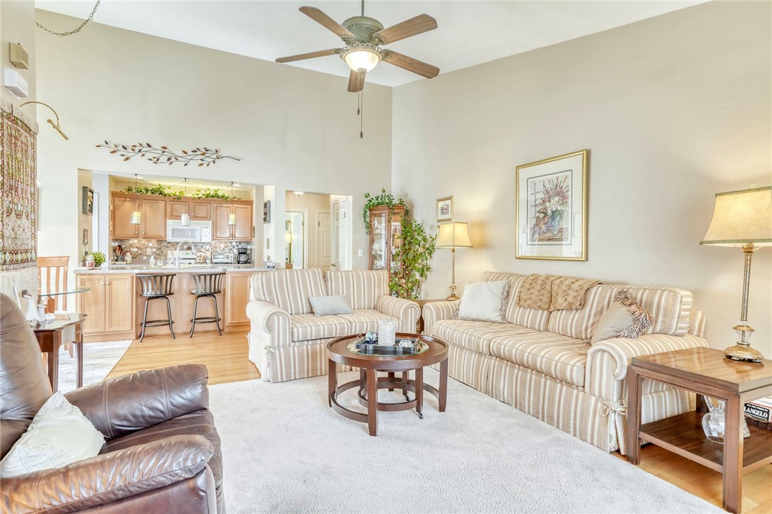 107 McKay Drive Webster, NY 14580 - Photo 7 of 39