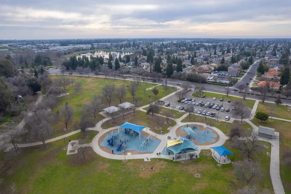 $690,000 | 753 Bedford Avenue, Clovis, CA 93611