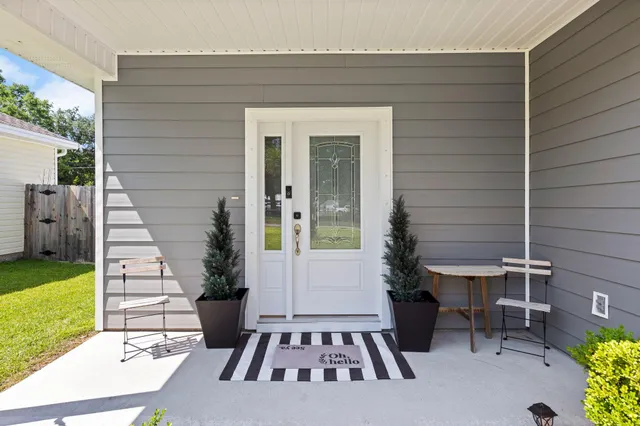 a view of an outdoor space