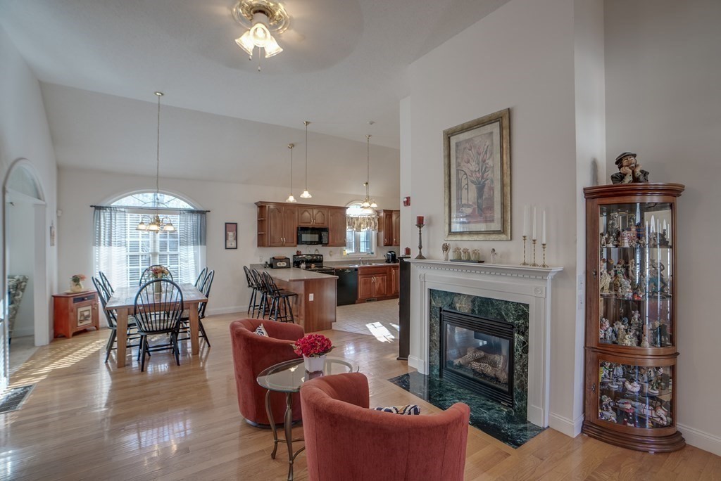 21 Arbor Road, Unit 21 Dracut, MA 01826 - Photo 9 of 32 Gallery Image 9