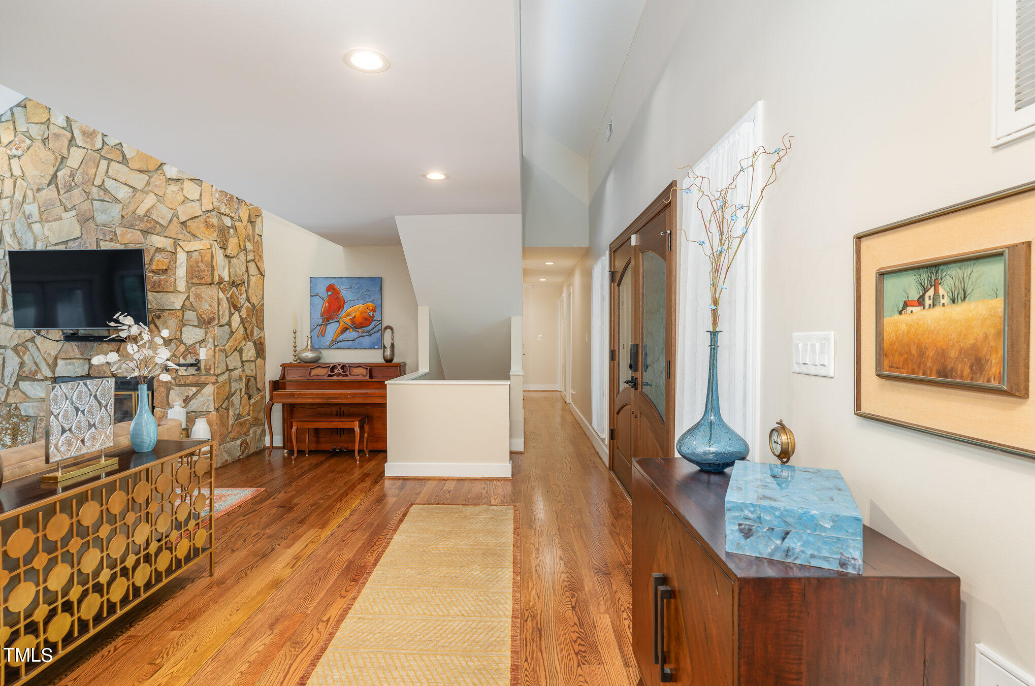 10620 Soma Court Raleigh, NC 27613 - Photo 9 of 81 Foyer