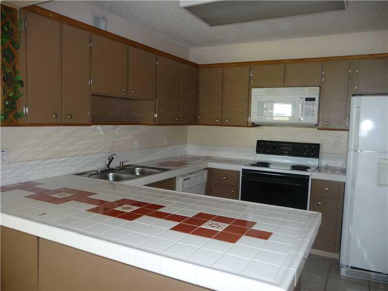 23378 Lyons Road, Unit 205 Boca Raton, FL 33428 - Photo 5 of 9 Kitchen