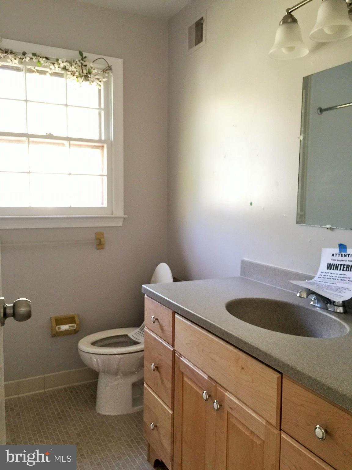 1920 Severn Grove Road Annapolis, MD 21401 - Photo 14 of 14 Bath