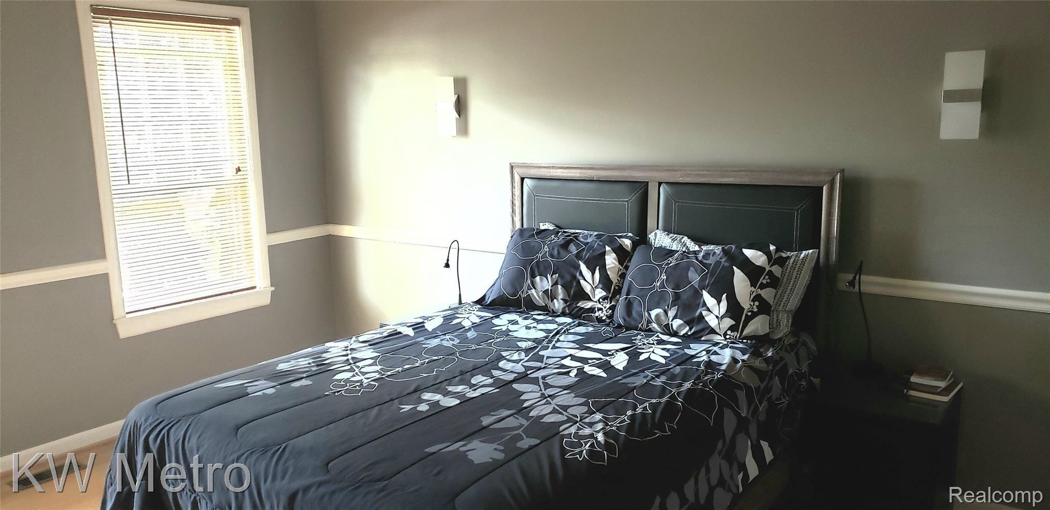 744 Dressler Lane Rochester, MI 48307 - Photo 12 of 38 Master Bedroom
