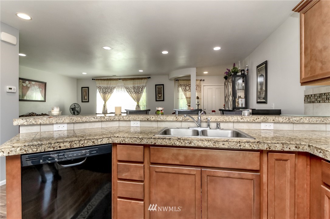 4848 East R Street Tacoma, WA 98404 - Photo 14 of 39
