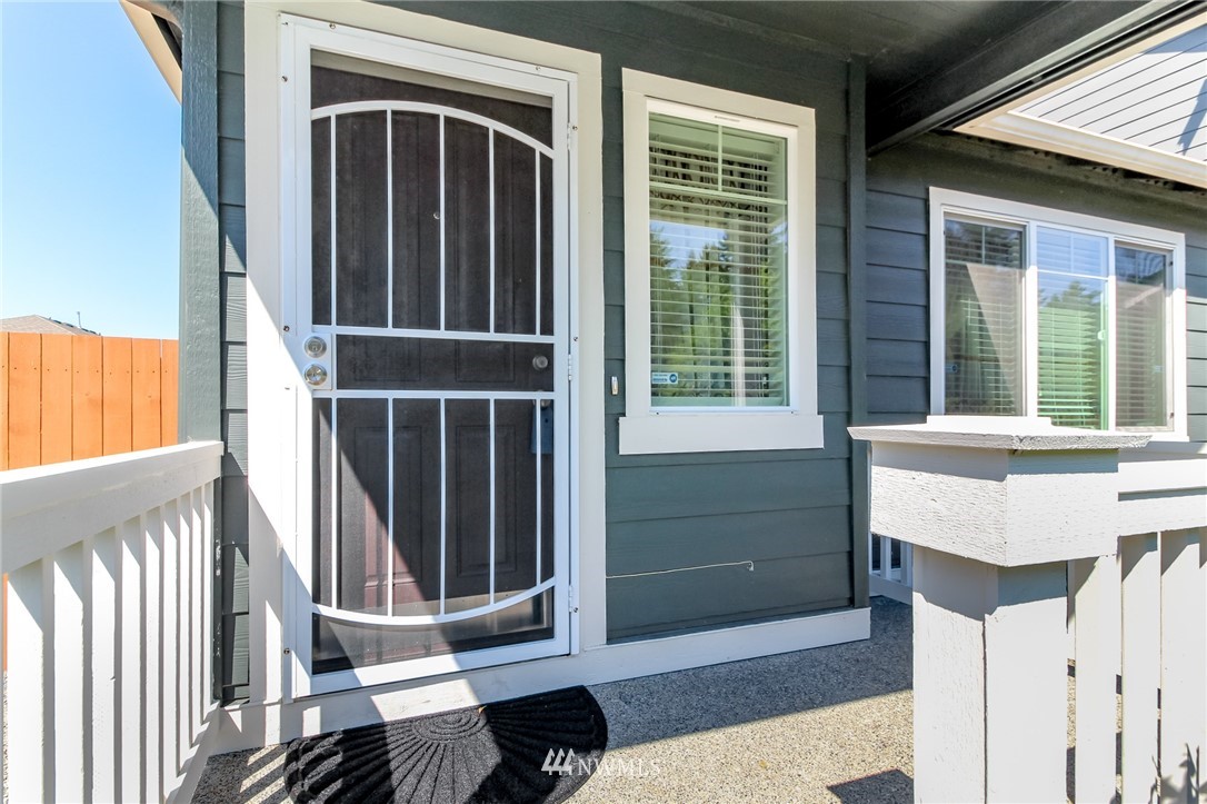 4848 East R Street Tacoma, WA 98404 - Photo 3 of 39